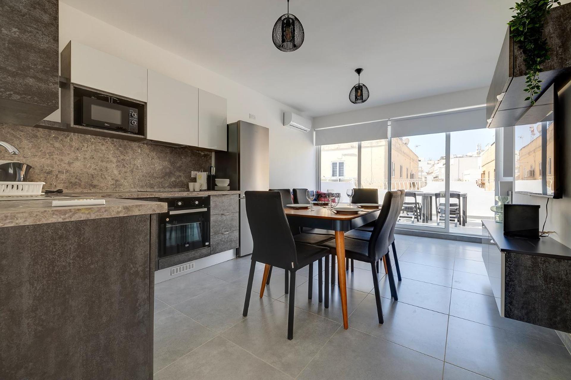 Stunning 2Br Holiday Penthouse In Central Sliema Kültér fotó